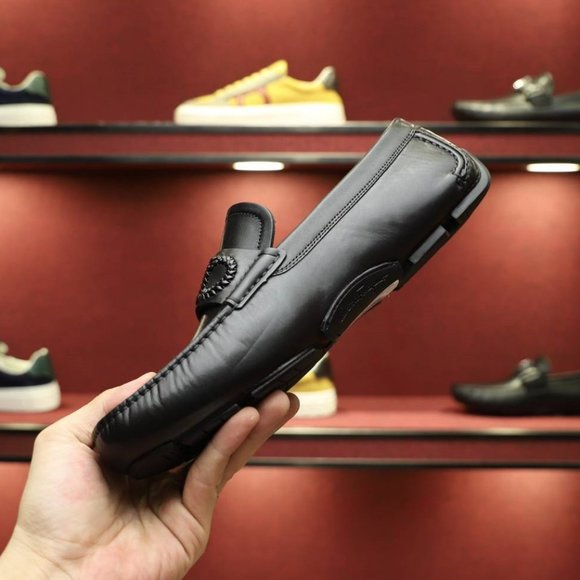 NEW Authentic Salvatore Ferragamo Embossed Gancini Black Leather Driving Loafers main image 6